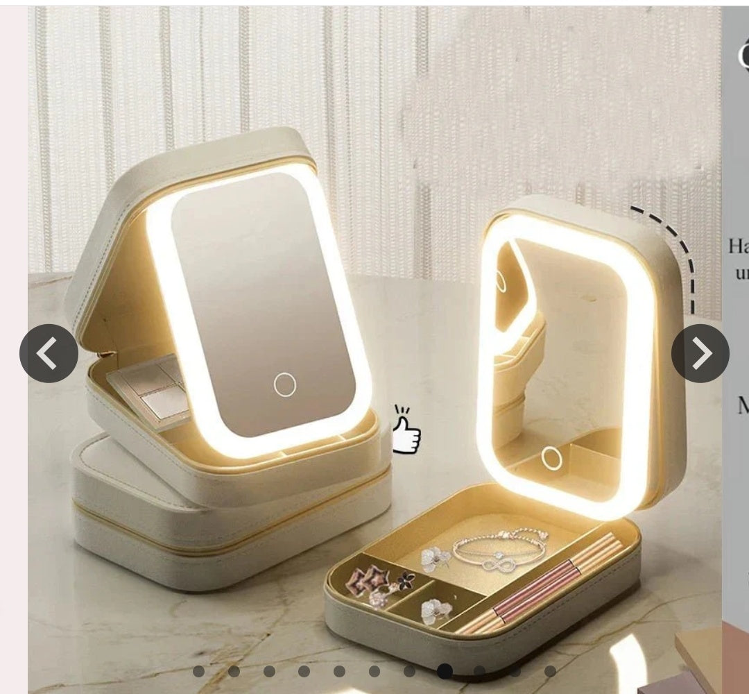 Compact Makeup Vanity With LED Mirror
⭐⭐⭐⭐⭐ (5 based on 1,274 reviews)